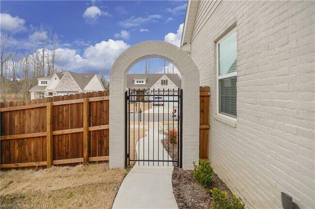 Building Photo - 8115 Donnington Ct