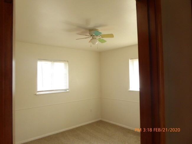 Building Photo - Fire Place with Built In Book Case