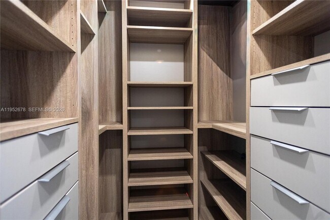 Building Photo - 13565 SW 116th Terrace