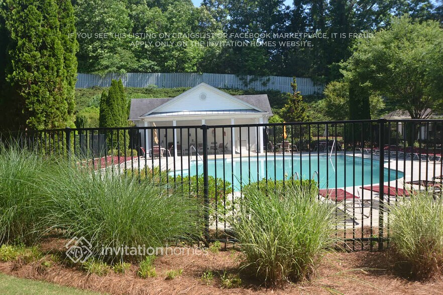 Building Photo - 1758 Bentridge Dr