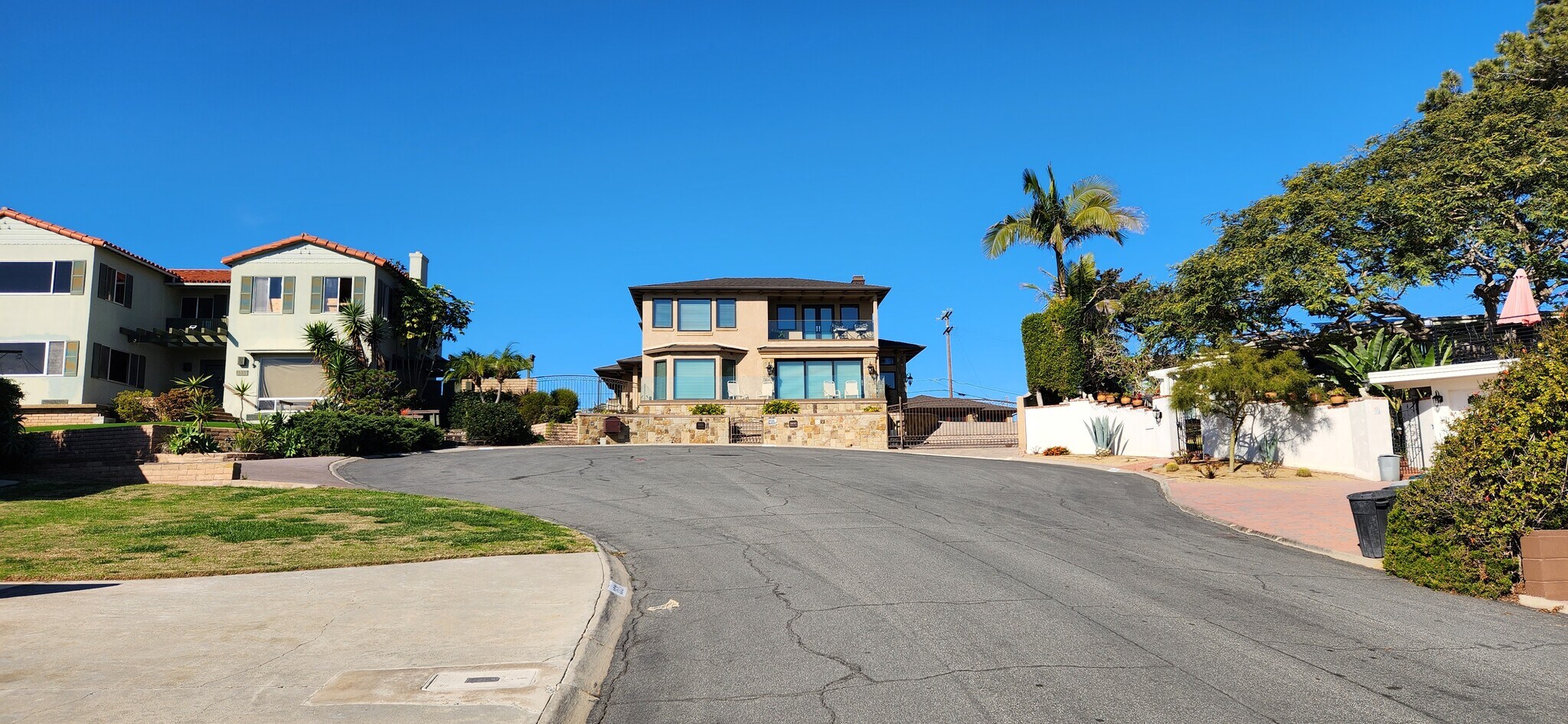 private cul de sac neighborhood - 3516 Lowell Way