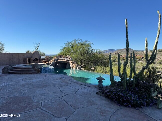 Building Photo - 38211 N Sombrero Rd