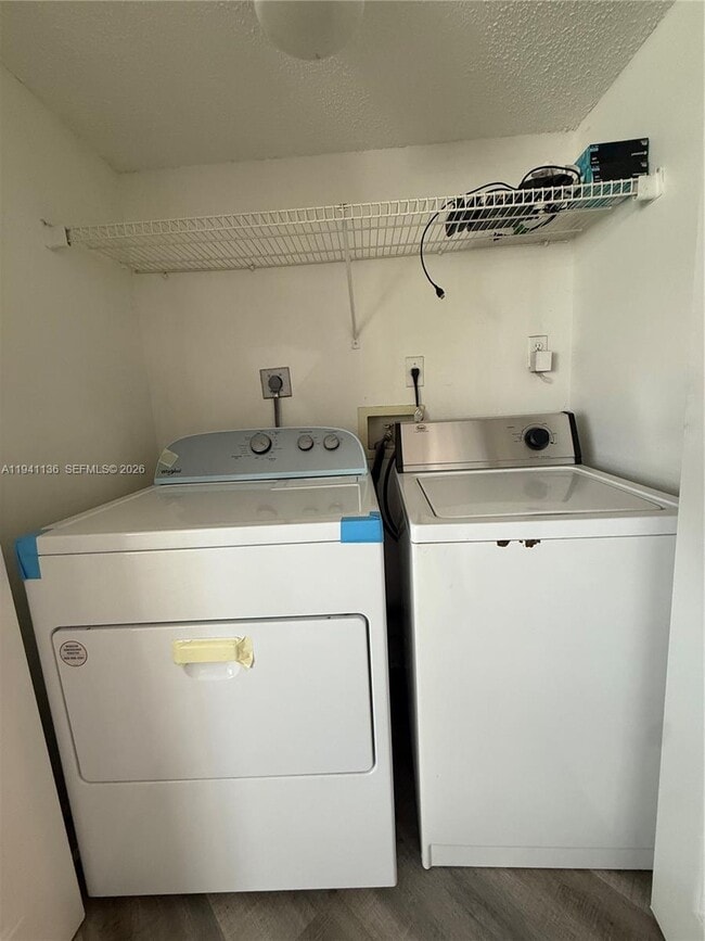 Building Photo - 2634 SE 21st Ct