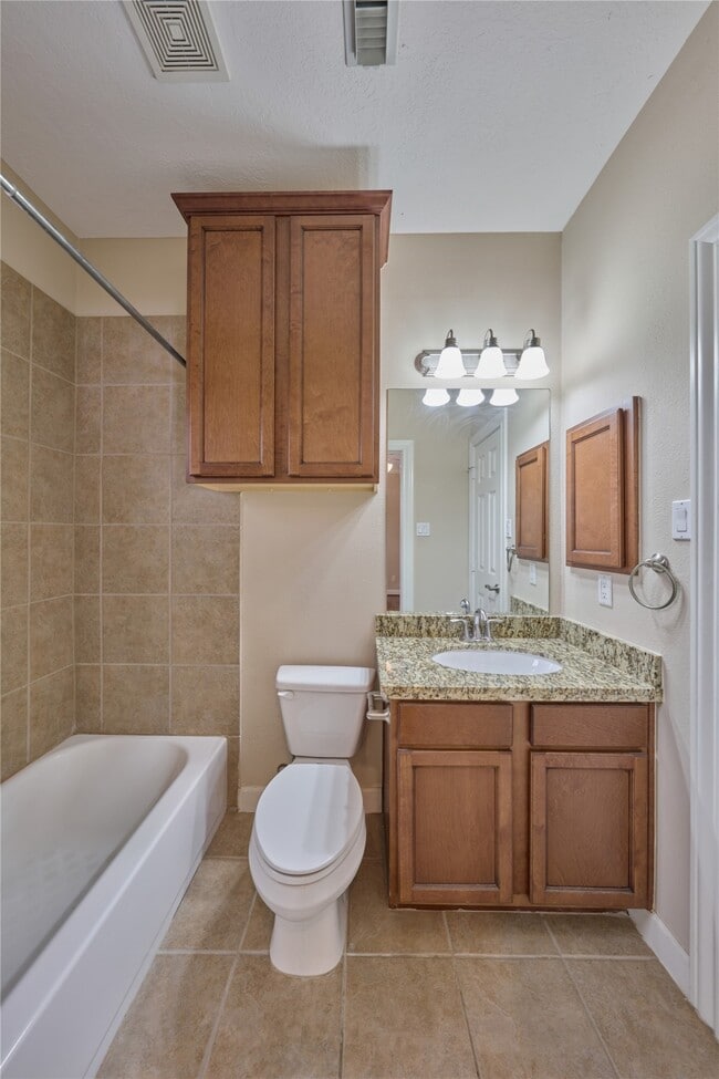 Building Photo - 2526 Bevis St