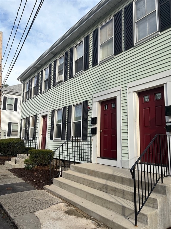 Building Photo - 9 Exchange Ct