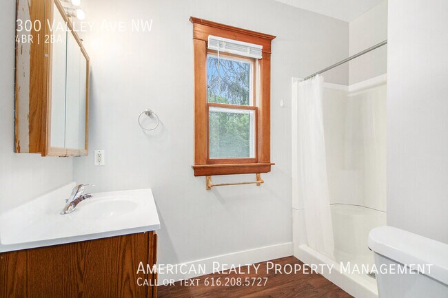 Building Photo - 300 Valley Ave NW