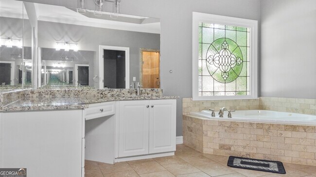 Building Photo - 6209 Benbrooke Dr NW