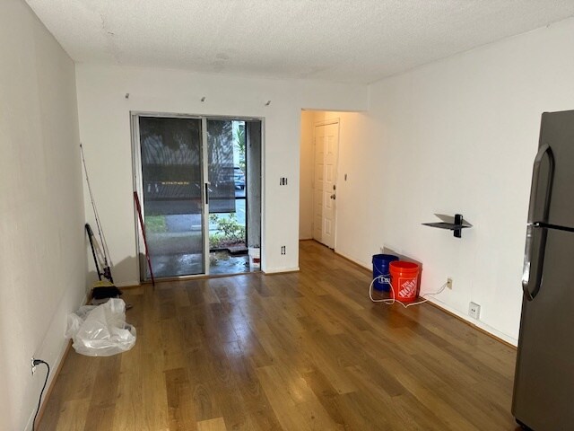 Building Photo - 109 Gardens Dr