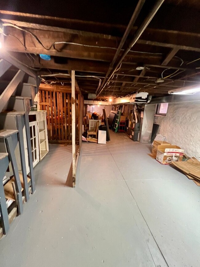 Building Photo - 4248 Botanical Ave