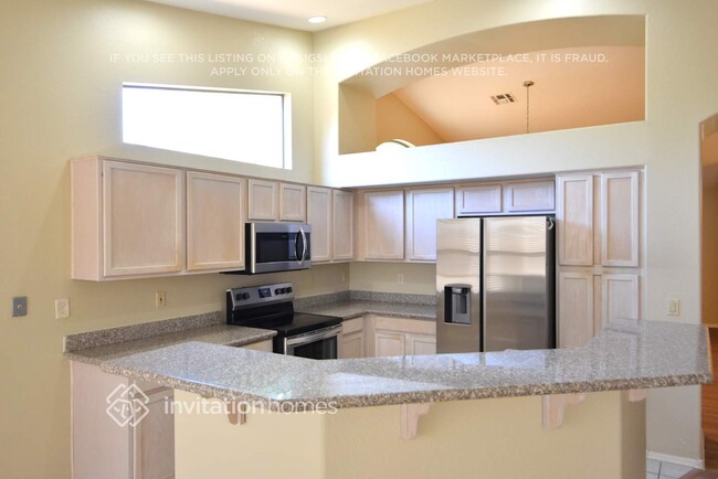 Building Photo - 7126 N 81st Dr