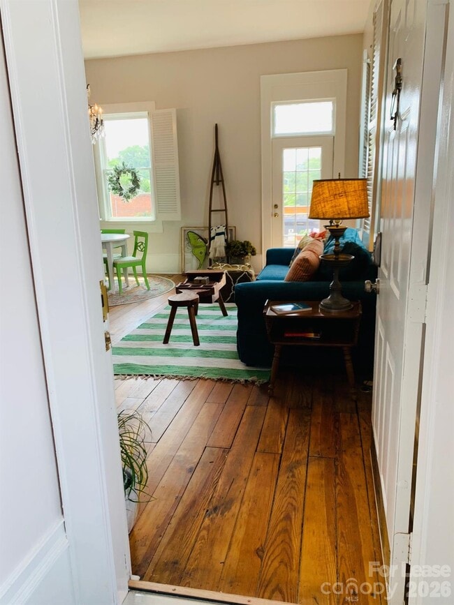 Building Photo - 22 N Congress St