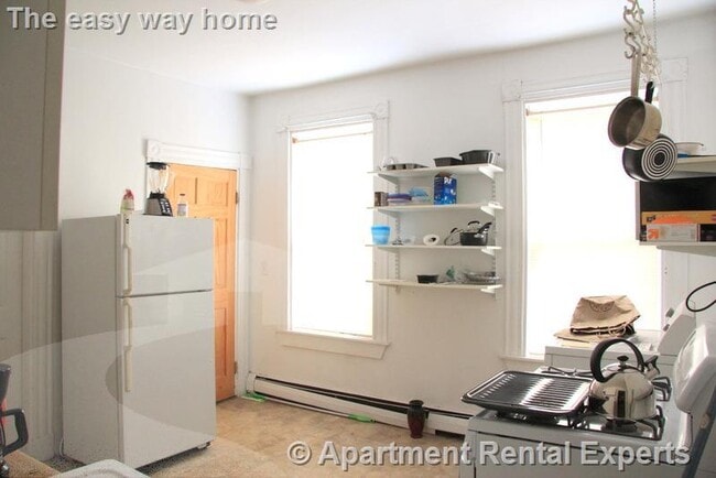 Building Photo - 52 Portsmouth St