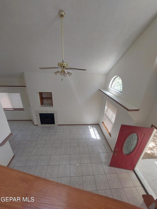Building Photo - 8644 Pilgrimage Cir