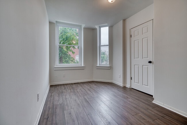 Building Photo - 2324 Callow Ave