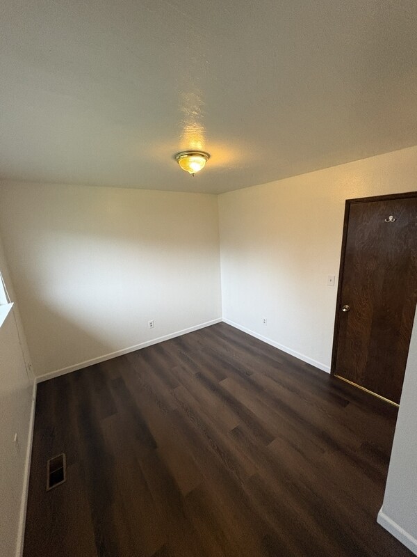 Building Photo - 231 Hawthorne St