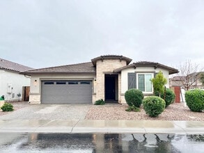 Building Photo - 71 W Megan St