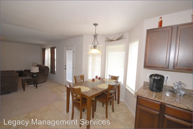 Building Photo - 4800 Red Canyon Ct