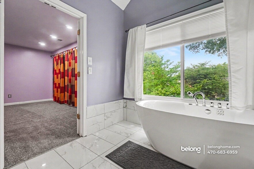 Building Photo - 988 Bridgegate Dr NE