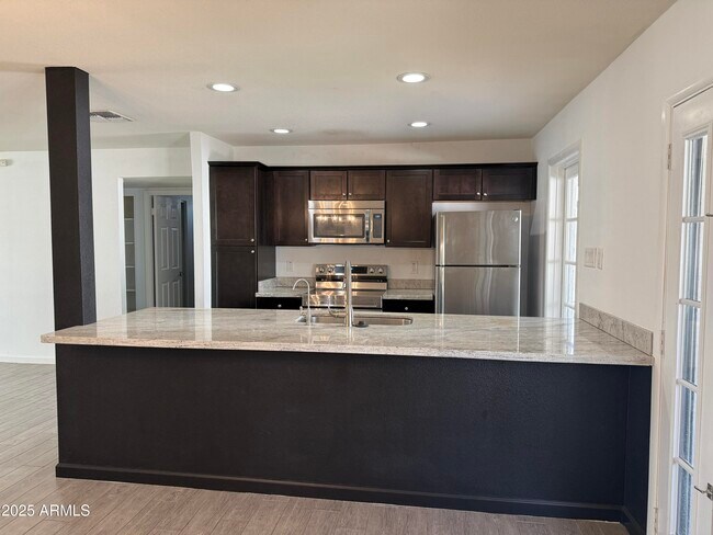Building Photo - 4613 S Rita Ln