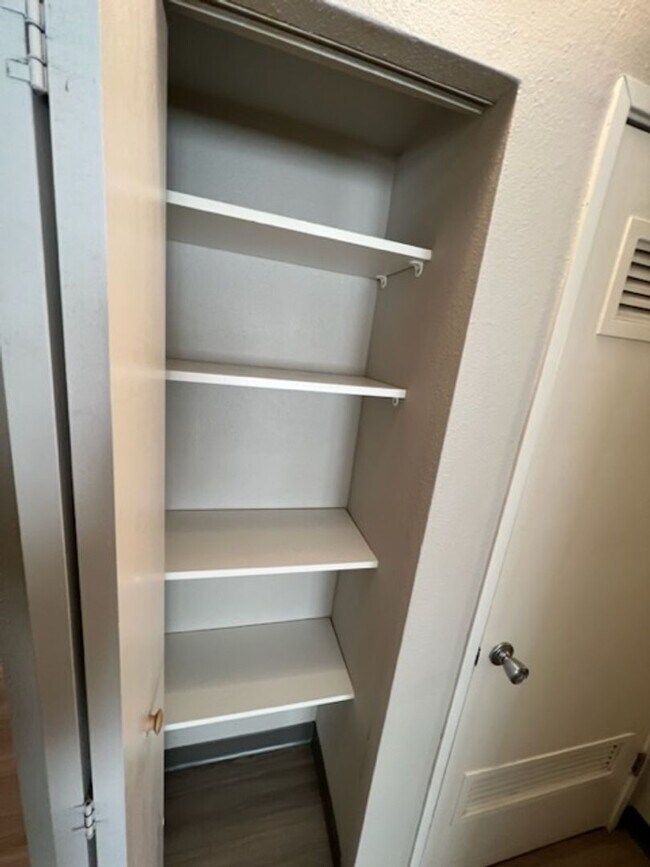 Building Photo - Multi-family Apartment Community