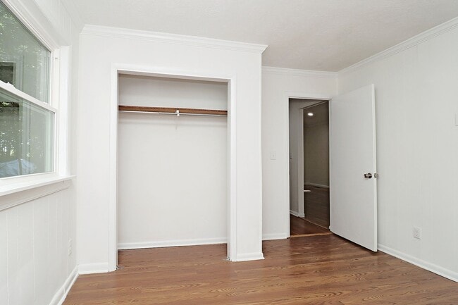 Building Photo - Pet-Friendly Crozet Cottage in a Private W...