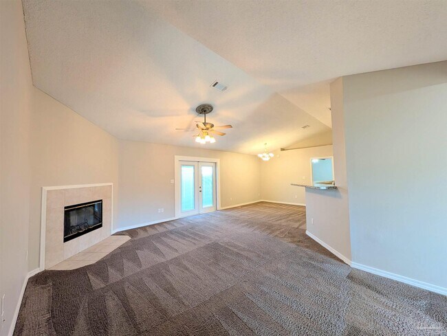 Building Photo - 175 Carrier Dr