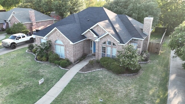 Building Photo - 7113 Holden Dr