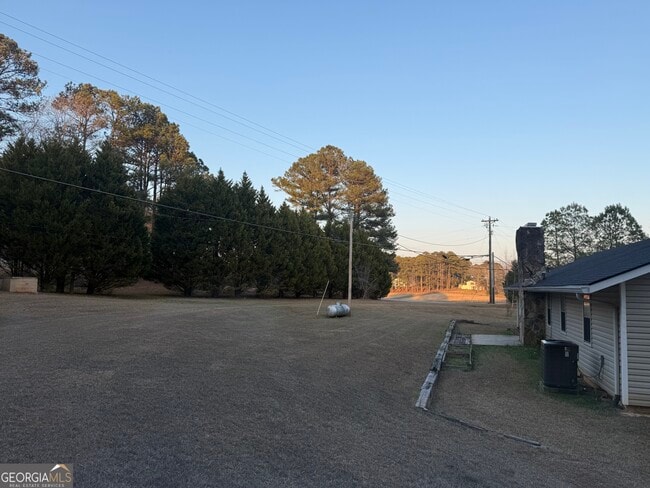 Building Photo - 341 Sanders-Davis Rd