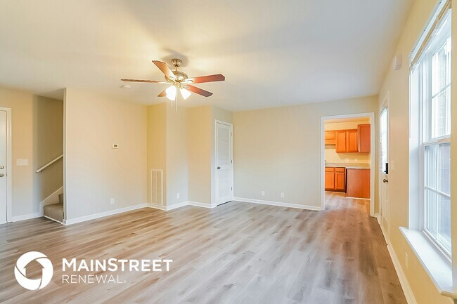 Building Photo - 1035 Tom Hailey Blvd