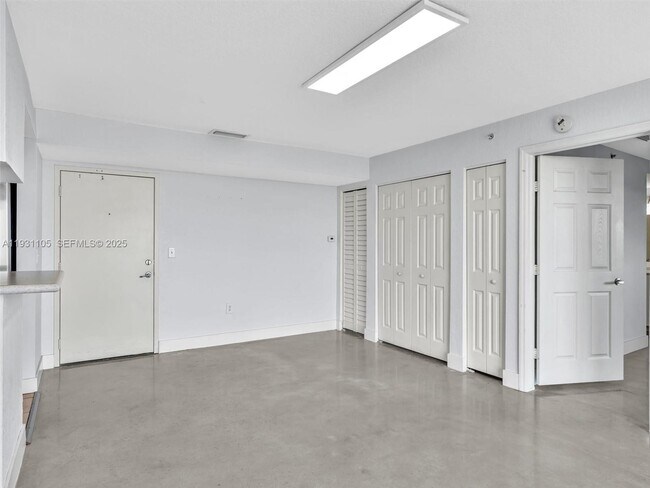 Building Photo - 816 NW 11th St