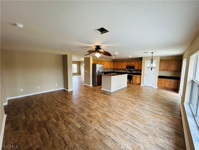 Building Photo - 18270 Pine Nut Ct