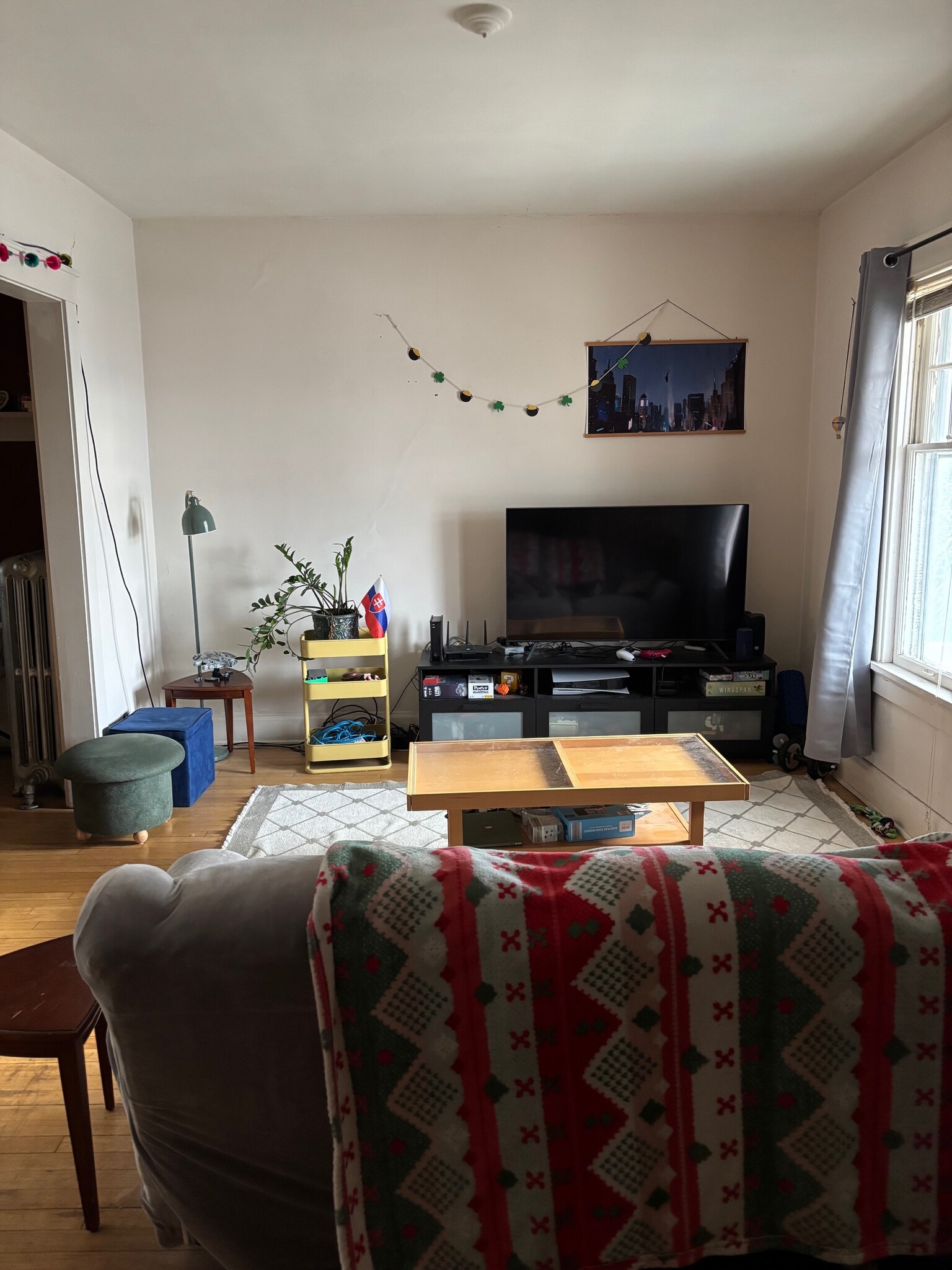 Building Photo - 1672 N Van Buren St