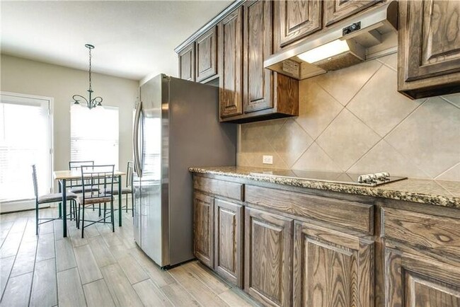 Building Photo - Frisco home ready for move in