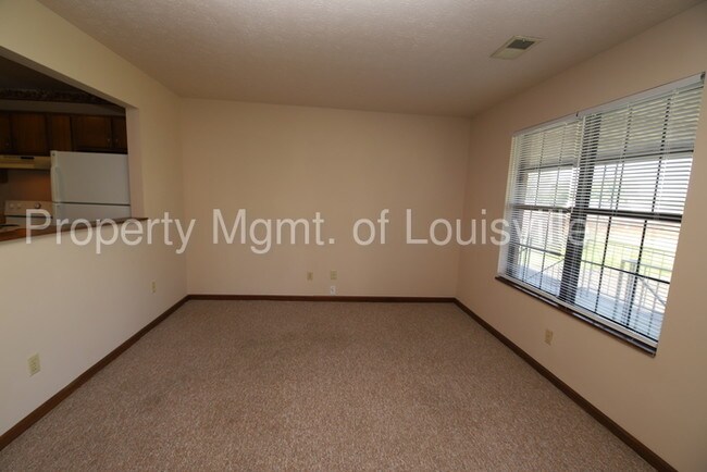 Building Photo - One Bedroom apt in Hebron Estates area
