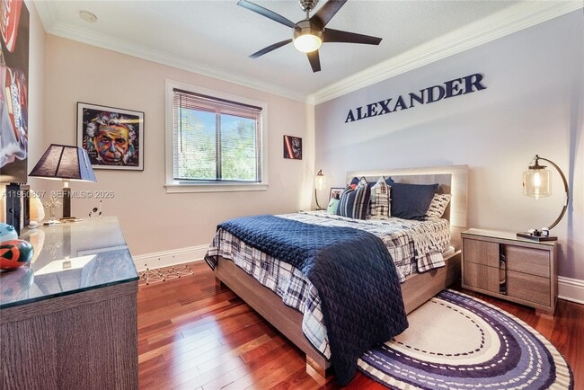 Building Photo - 5621 SW 68th Ct