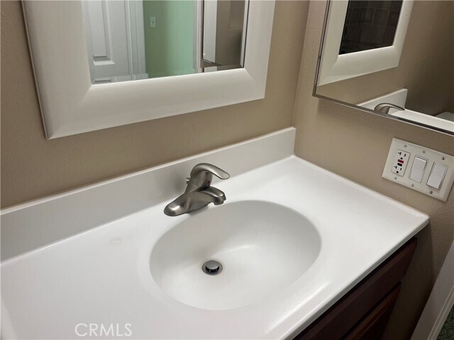 Building Photo - 40 Timber Run