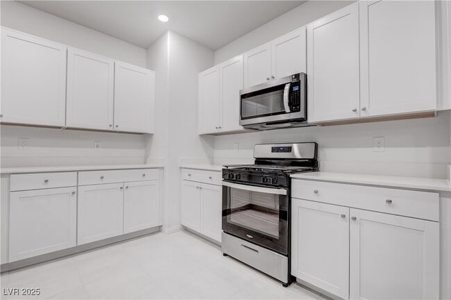 Building Photo - 3681 Inspirato Ave