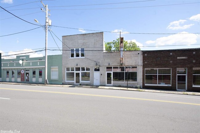 Building Photo - 3011 W Markham St
