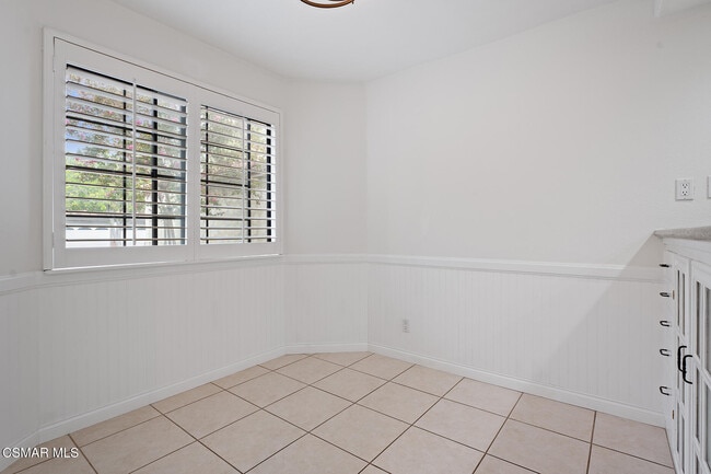 Building Photo - 29723 Strawberry Hill Dr