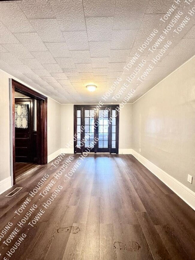 Building Photo - 111 Southside Pkwy