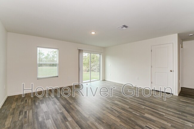 Building Photo - 4166 NW 40th Ave