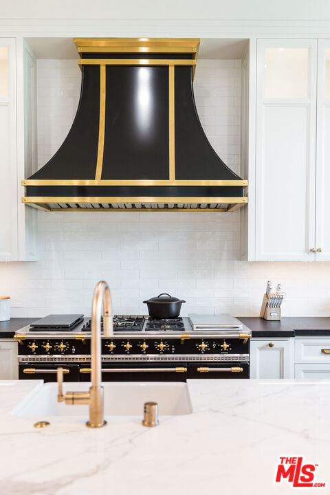 Building Photo - 12730 Hanover St