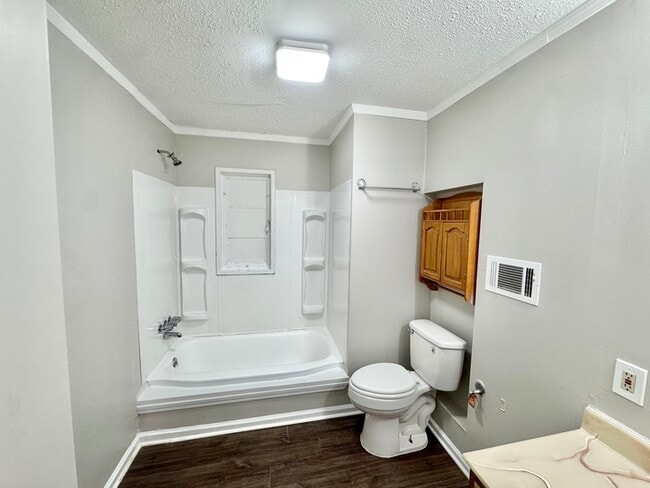 Building Photo - 4093 Barron Ave