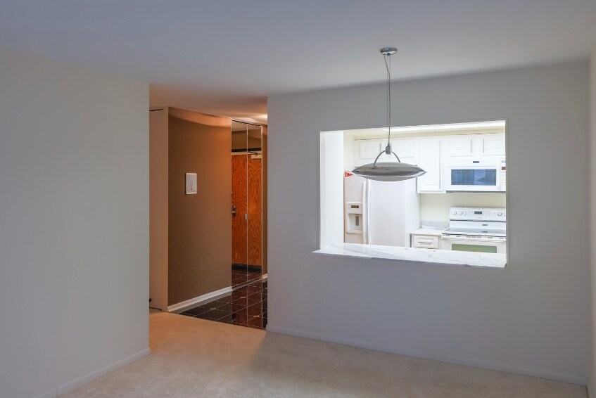 Building Photo - 155 N Harbor Dr