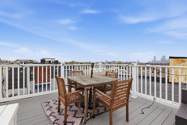 Building Photo - 245 W Fifth St