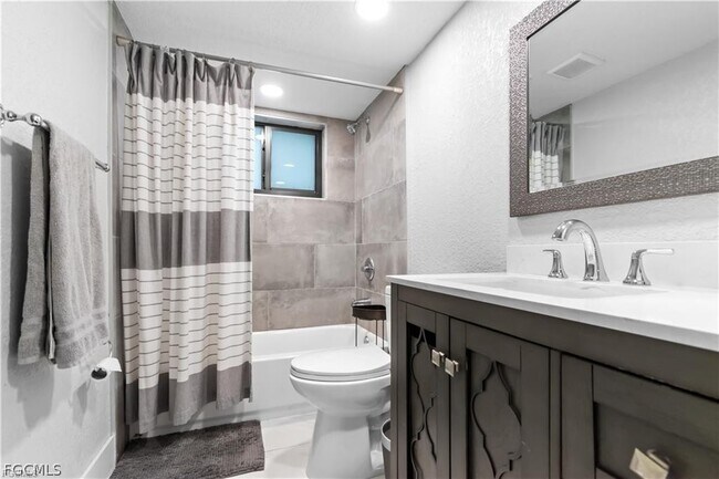 Building Photo - 1373 Morningside Dr