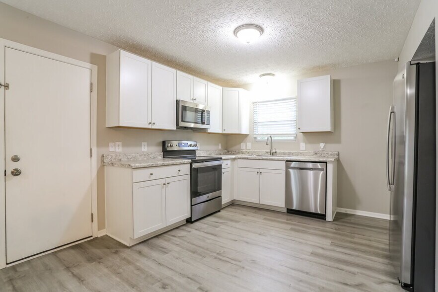 Building Photo - 8736 Arrowtip Ln