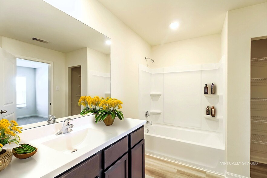 Building Photo - 26717 Frost Dr