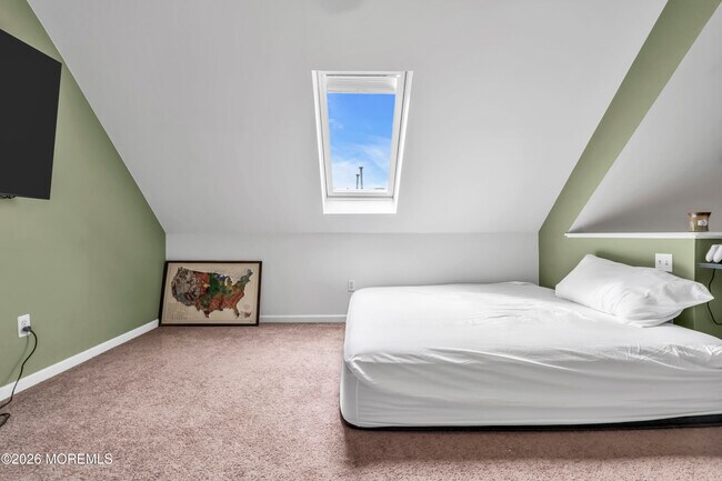 Building Photo - 34 Phoenix Ave