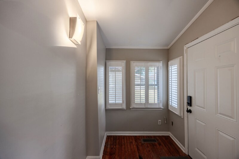 Building Photo - 926 Park Pl